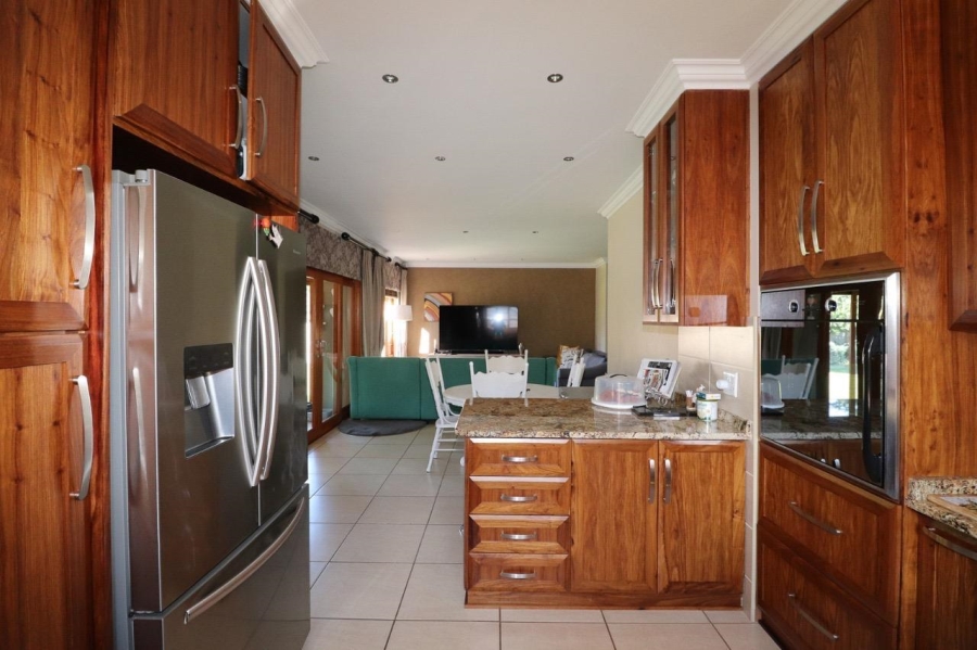 To Let 3 Bedroom Property for Rent in Wilkoppies North West